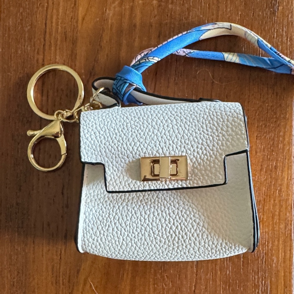Key chain White Pebbled Bag with Gold Details